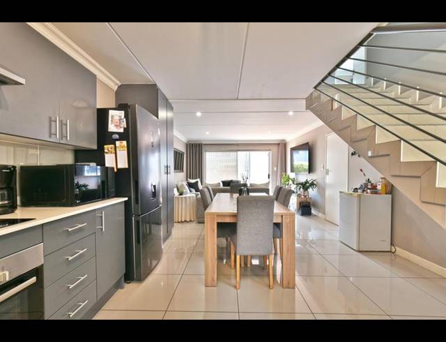 3 BEDROOM APARTMENT FOR SALE IN FERNDALE